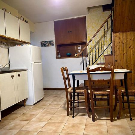 Little Flower Apartment Corfino Exterior photo