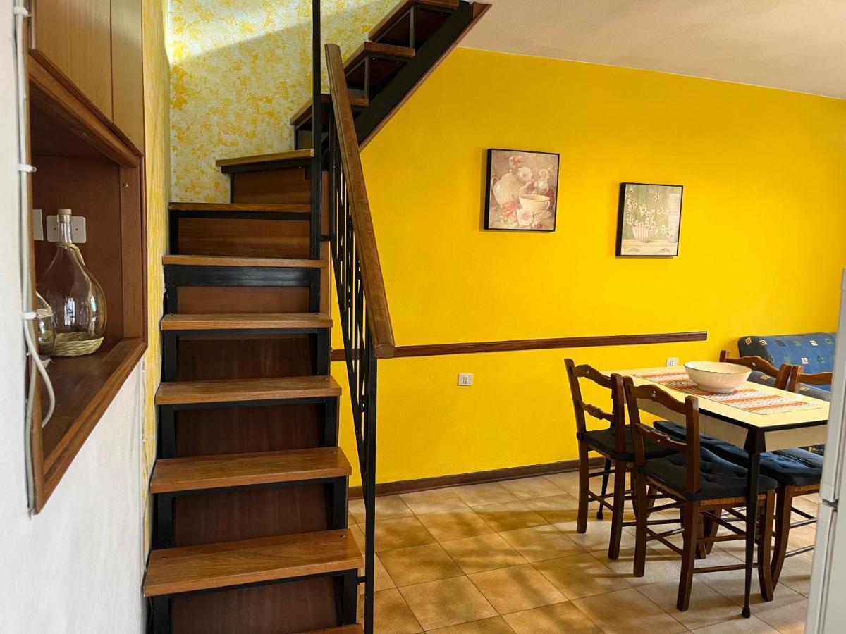 Little Flower Apartment Corfino Exterior photo